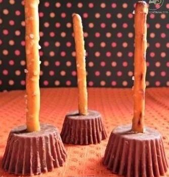 Plate of festive Halloween food ideas including spooky snacks and treats.