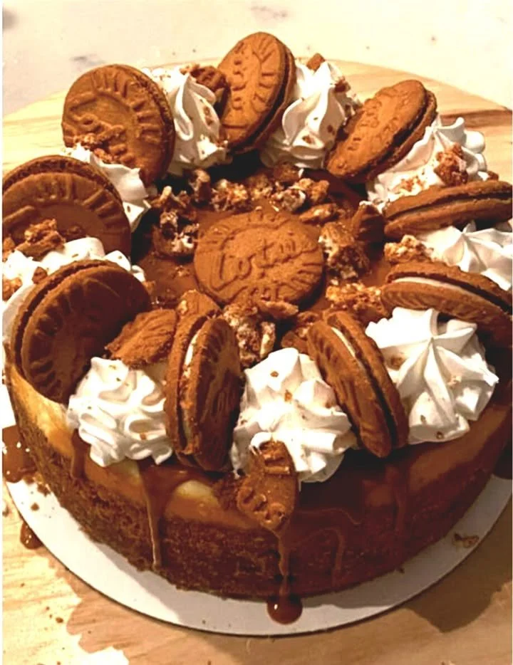 Delicious Lotus Biscoff Cream Caramel Round Cake with a rich caramel topping