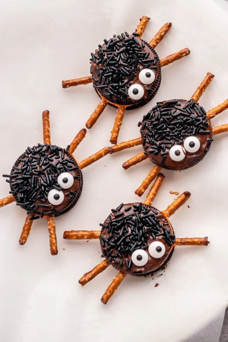 Oreo Spider Halloween Cookies decorated for Halloween celebration